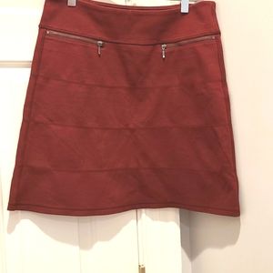 Athleta Strata Ponte Tiered Skirt